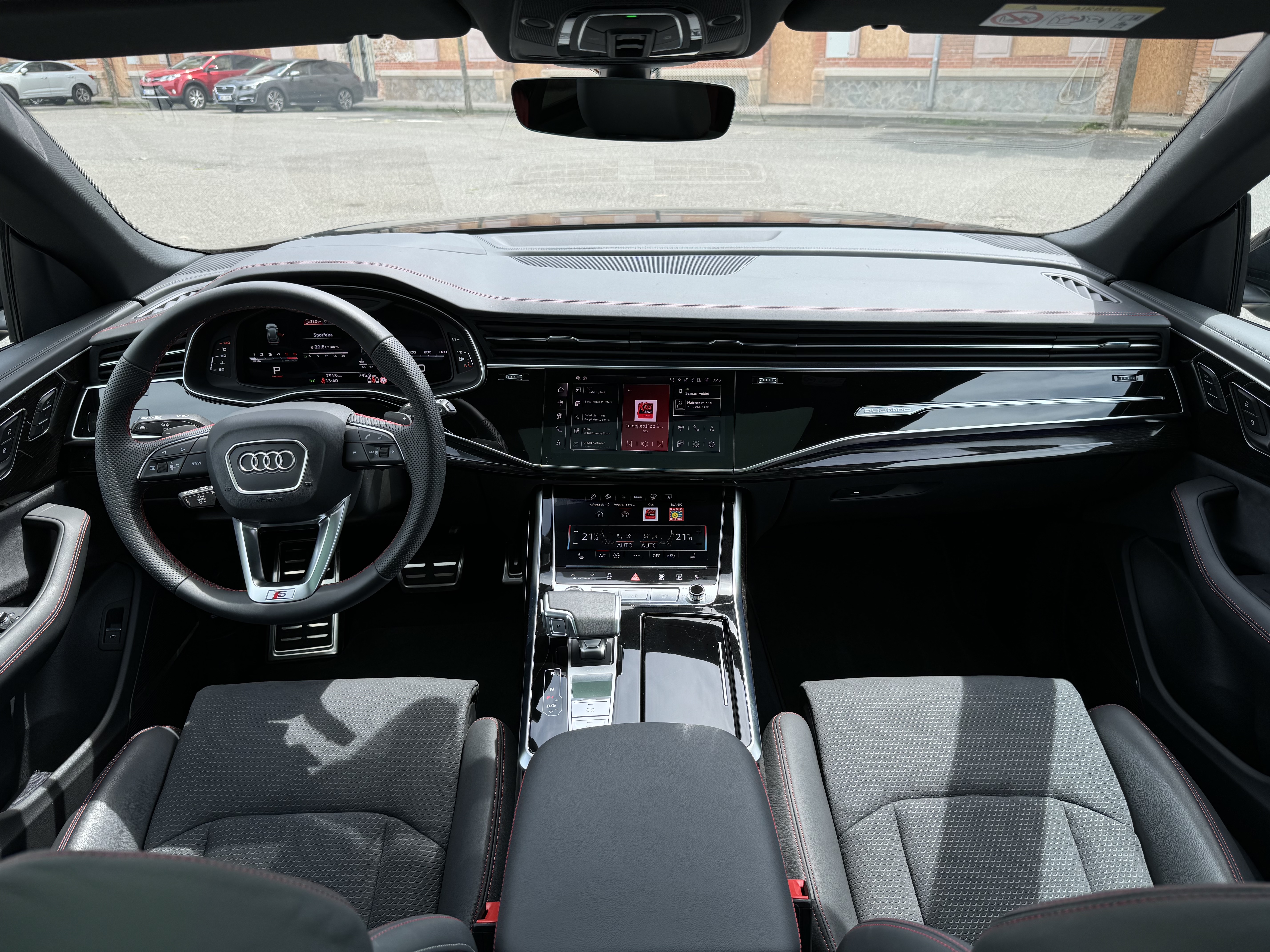 AUDI Q8 50 TDI S-LINE | FACELIFT | SKLADEM | české předváděcí auto | nafta 286 koní | sportovní S-line | sportovně luxusní SUV coupé | černá s černou alcantarou | maximální výbava | super cena  | VIP SLEVA 20% | nákup online | AUTOiBUY.com